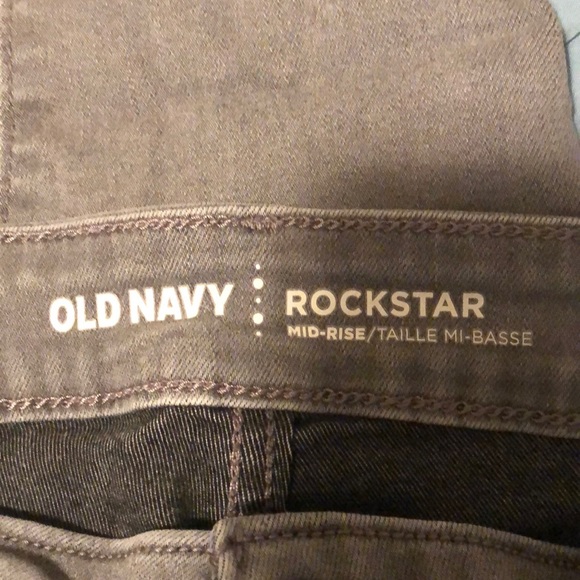 Old Navy Rockstar Mid-rise gray pants - Picture 4 of 5